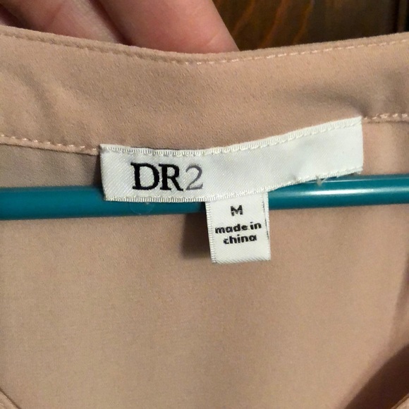 DR2 light pink top - Picture 2 of 3